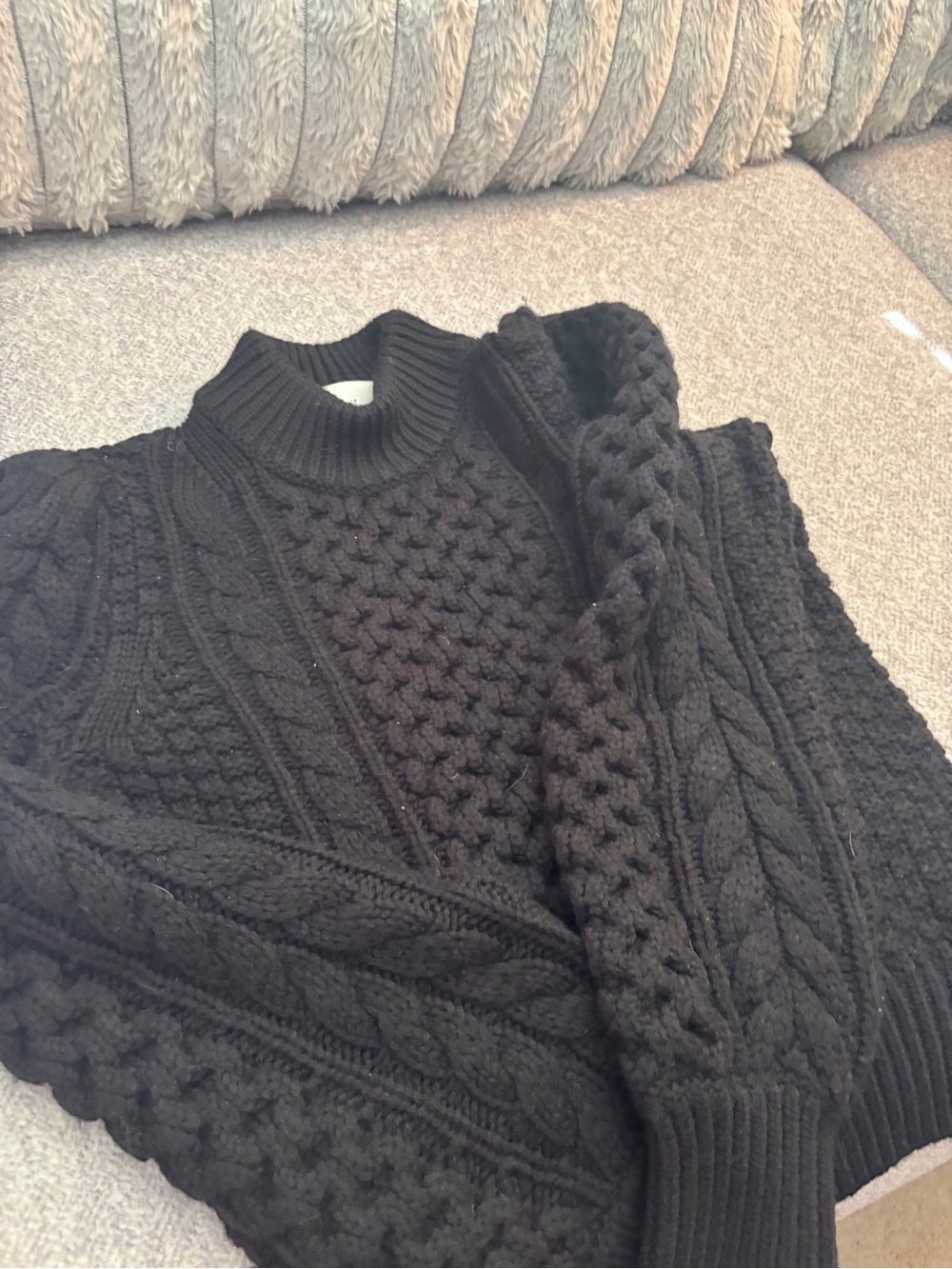 Aritzia Wilfred Chunky Olivetta Cable Knit Sweater – Black – 2XS
